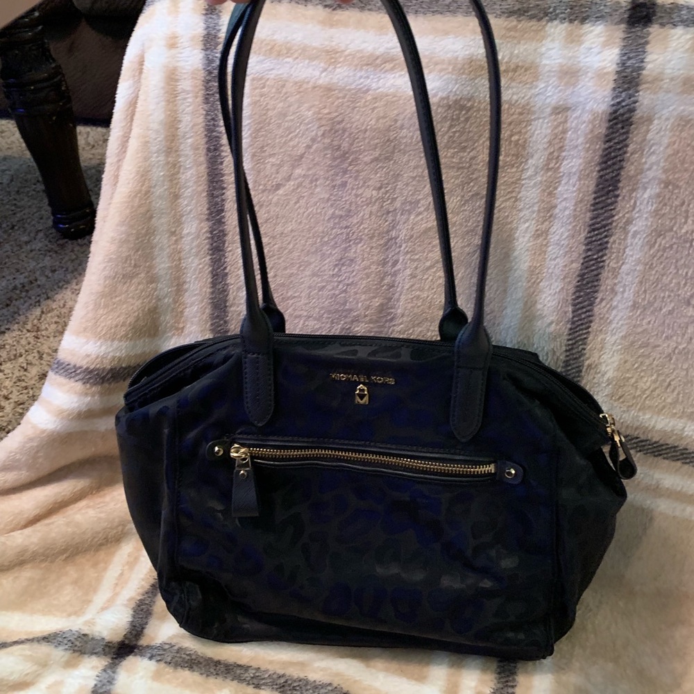Black Michael kors purse